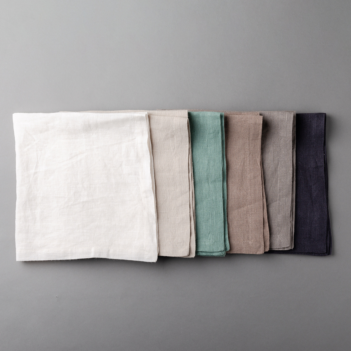 Anthrazitfarbene Leinen-Servietten 50 x 50 cm 2 Stk. - Gaya Ambiente
